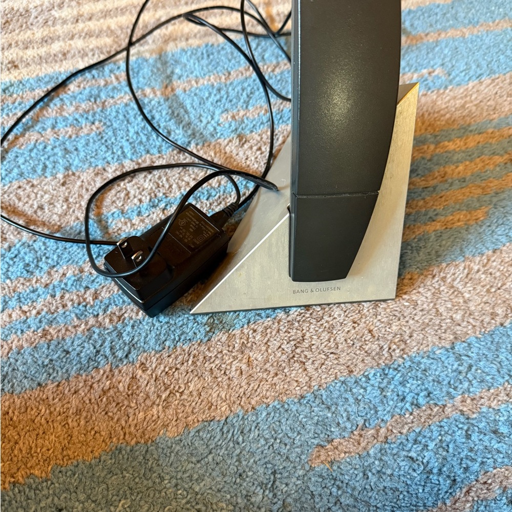 Bang & Olufsen Black landline phone with Stand